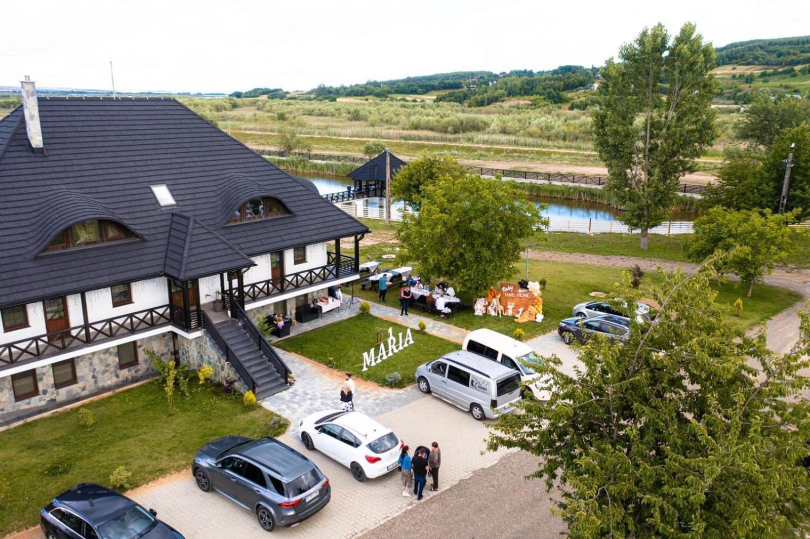 Отель Casa Andra Siret Экстерьер фото